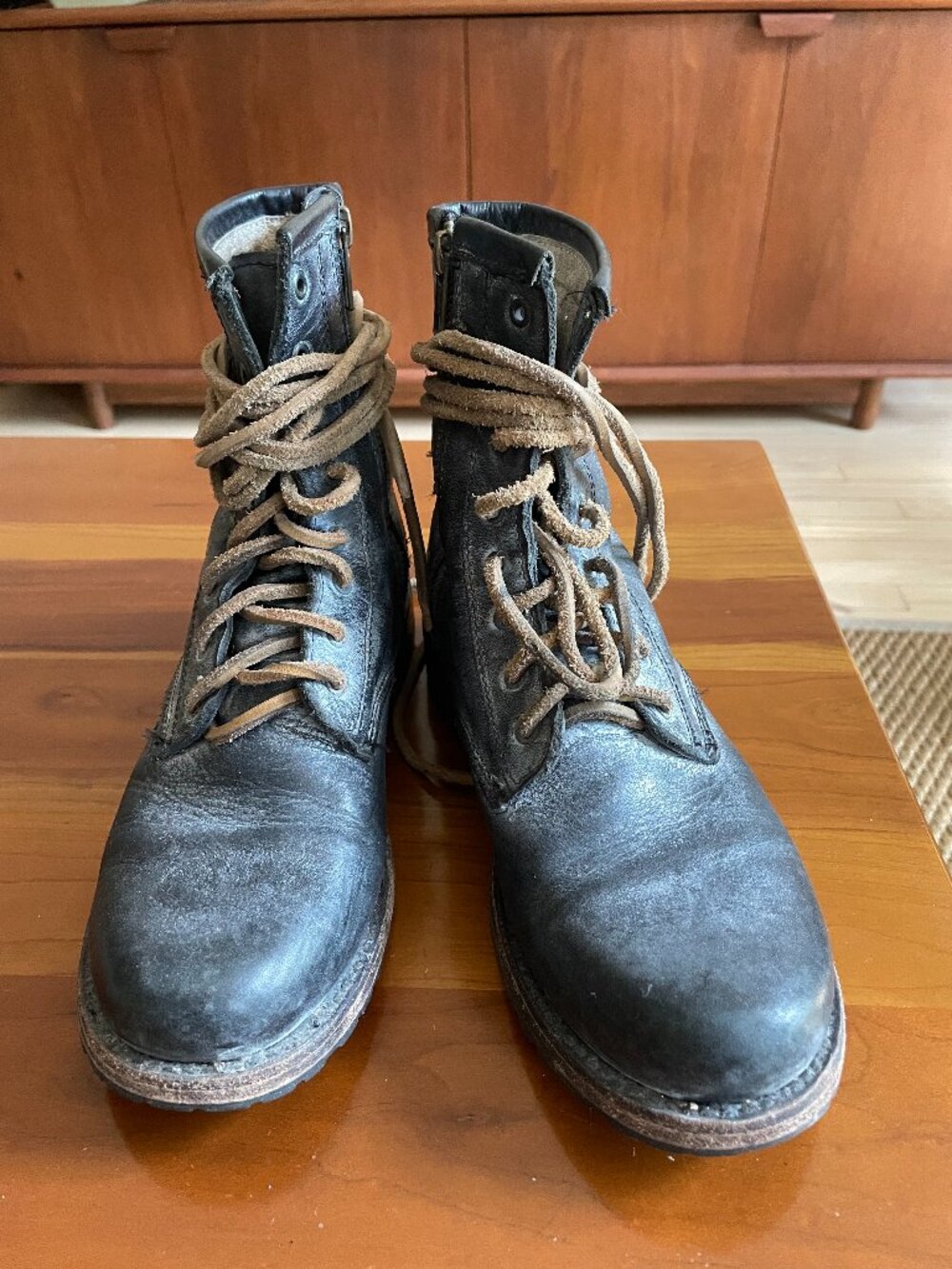 🖤 Freebird Black Leather Lace-Up Boots – Size 7